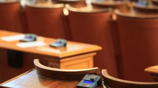 Парламентът прие изцяло нов Закон за храните