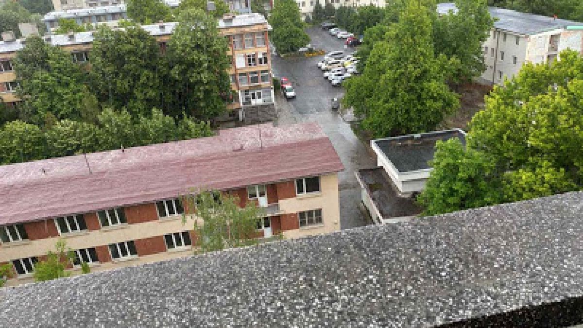 Градушка помля центъра на Кърджали