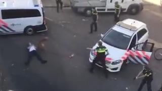 Мъж крещи "Аллах акбар" и напада минувачи с брадва в Нидерландия ВИДЕО