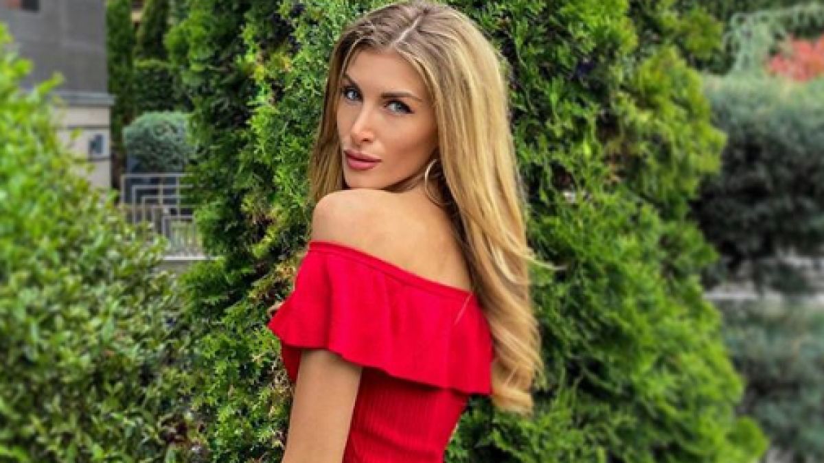 Вижте кой налетя на "Мис България" и я... ВИДЕО