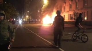 Братята на починалия Джордж Флойд се обърнаха към протестиращите