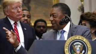 Първият чернокож милиардер в САЩ иска 14 трилиона долара компенсация за робството от властите