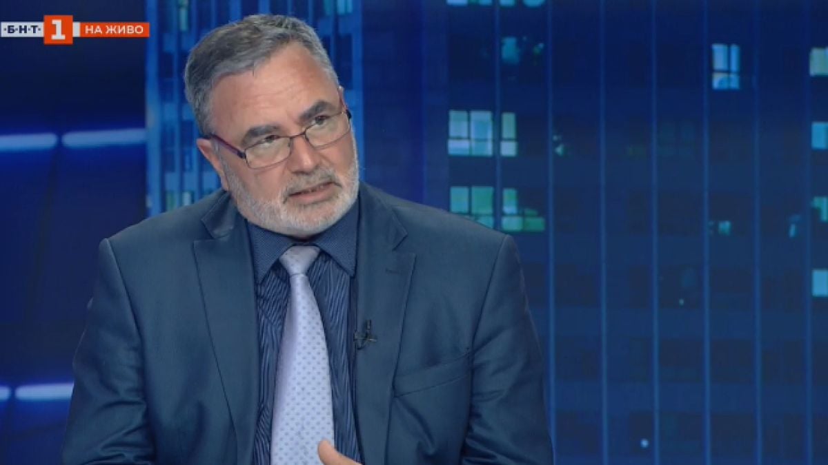Доц. Кунчев: Не разбирам самочувствието на някои хора, които си мислят, че Бил Гейтс иска да следи точно тях с чипове