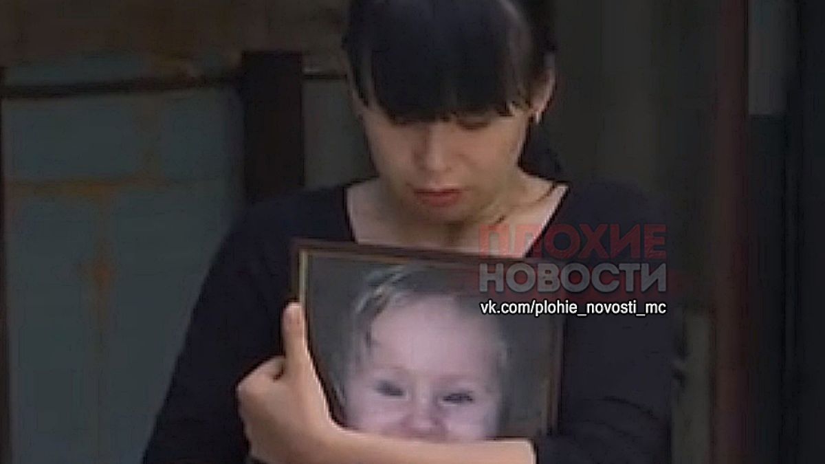 Потресаващо ВИДЕО 18+: Възпитателка в детска ясла удуши бебе с възглавница, за да не... 