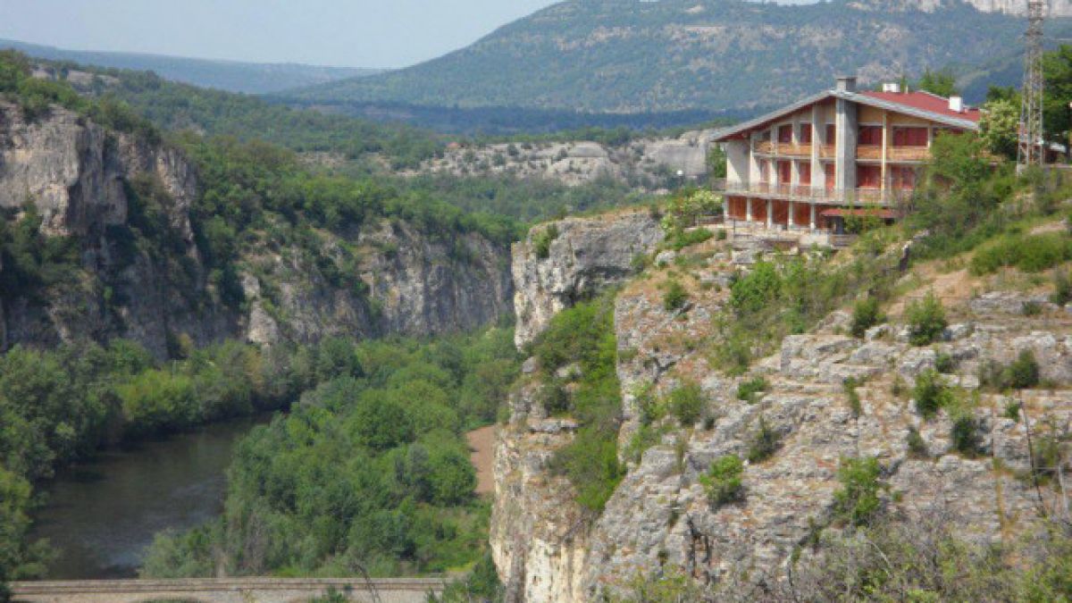 Драматична екскурзия с фатален край до Пещерния дом край Ловеч