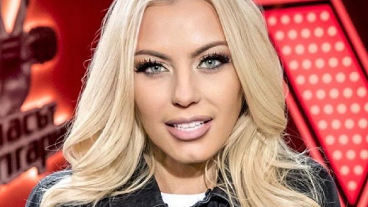 Камелия пак разпали мъжкото въображение в този вид СНИМКА