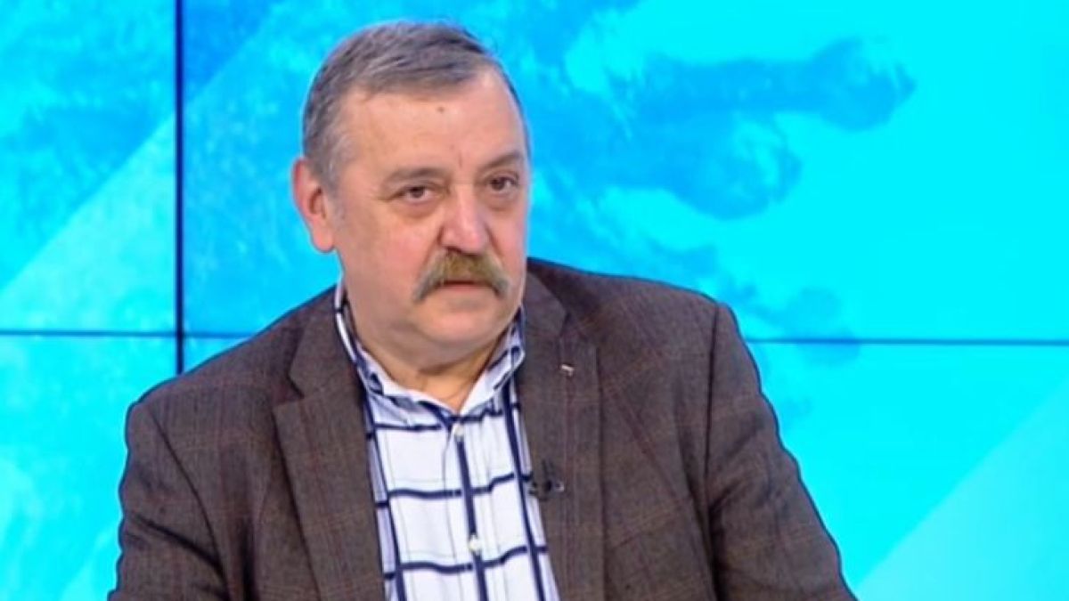 Проф. Кантарджиев разкри ще има ли нови строги мерки и кои са трите "Д" срещу К-19