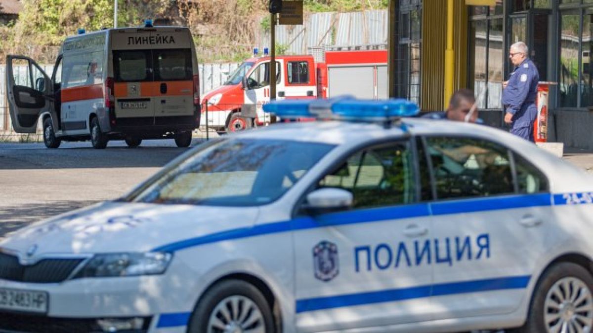 Тарикат с БМВ прегази пешеходец в Асеновград, а после... 