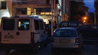 Пред пловдивското 3-о Районно почерня от цигани след зверското меле СНИМКИ