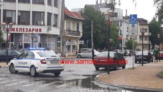 Прокуратурата вдигна мерника на дрогирания джигит от Самоков, блъснал 2 пъти жена на метри от полицията 