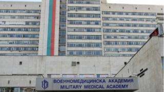 Ето как излекувани от COVID-19 даряват плазма във ВМА ВИДЕО 