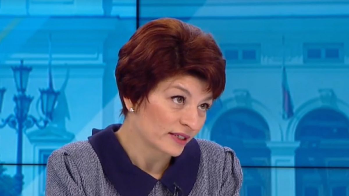 Десислава Атанасова изчисли вероятността от предсрочни избори