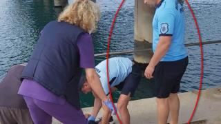 Ето кой е героят спасил удавника в Бургас 