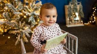 Когато бебето им е на 10 месеца тези родители изживяват голям ад 