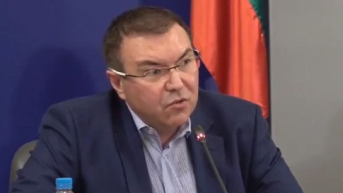 Проф. Костадин Ангелов: В болниците има всичко необходимо за борбата с коронавируса
