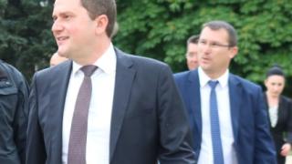 И кметът на Перник се юрна към Гърция 