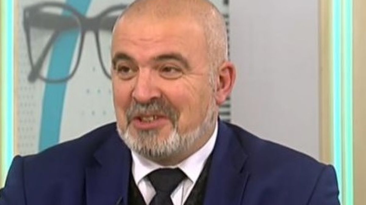 Депутат от ГЕРБ обясни какви са банкнотите в нощното шкафче в спалнята на премиера 