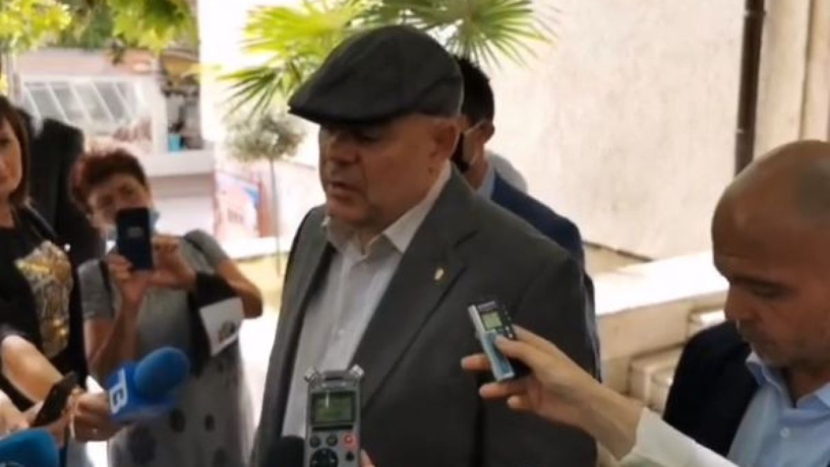 Много арестувани бандити в Сандански, открити са тлъсти пачки ВИДЕО