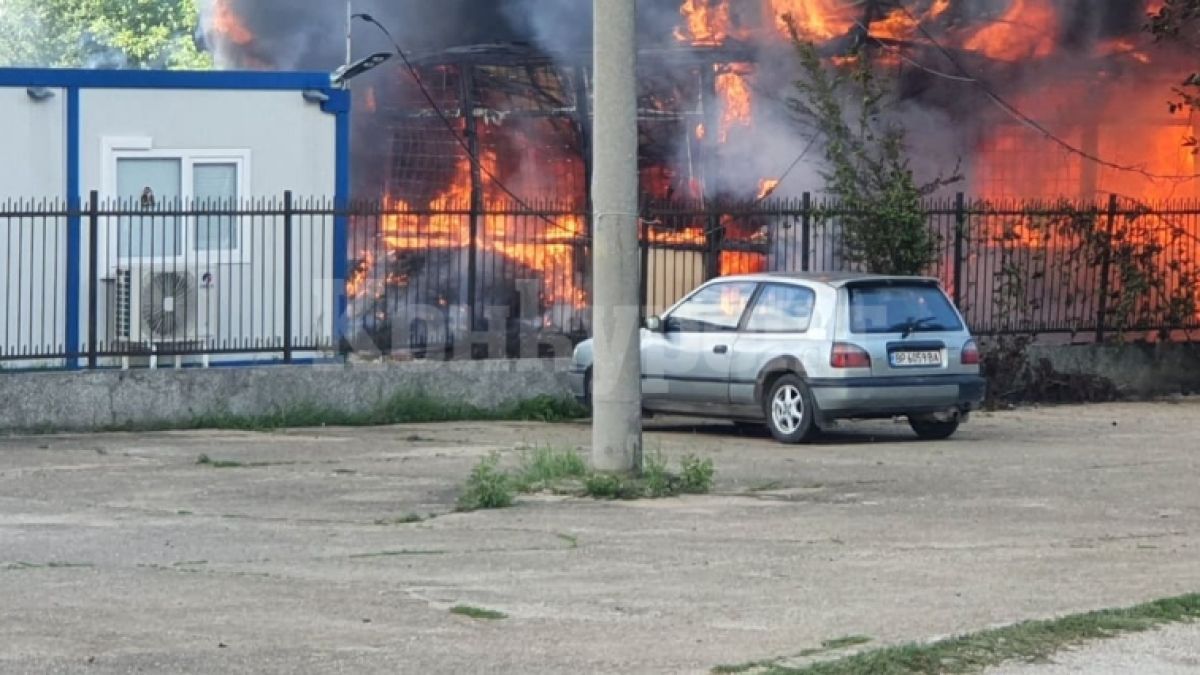 Огнен ад в завод в Криводол СНИМКИ 