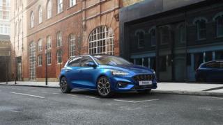 Новият електрифициран Focus EcoBoost Hybrid осигурява 17 процента по-добра икономичност, нови нива на комфорт и технологии за свързаност