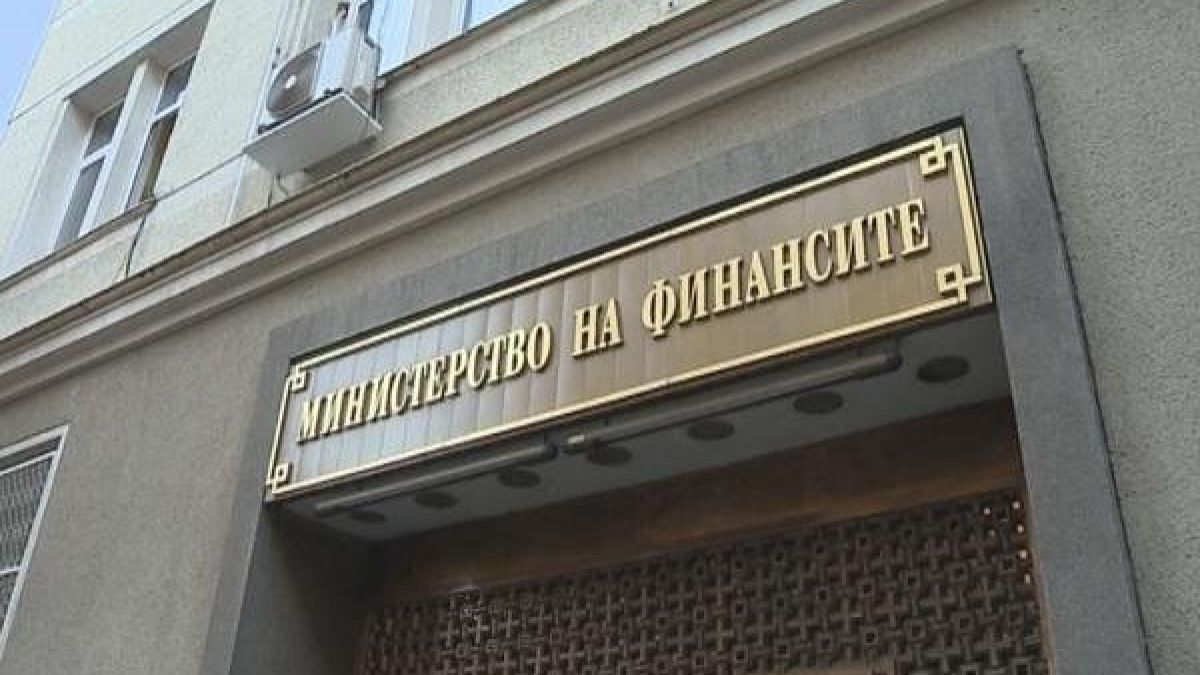 Извънредно! COVID-19 пламна и в Министерство на финансите, затварят го
