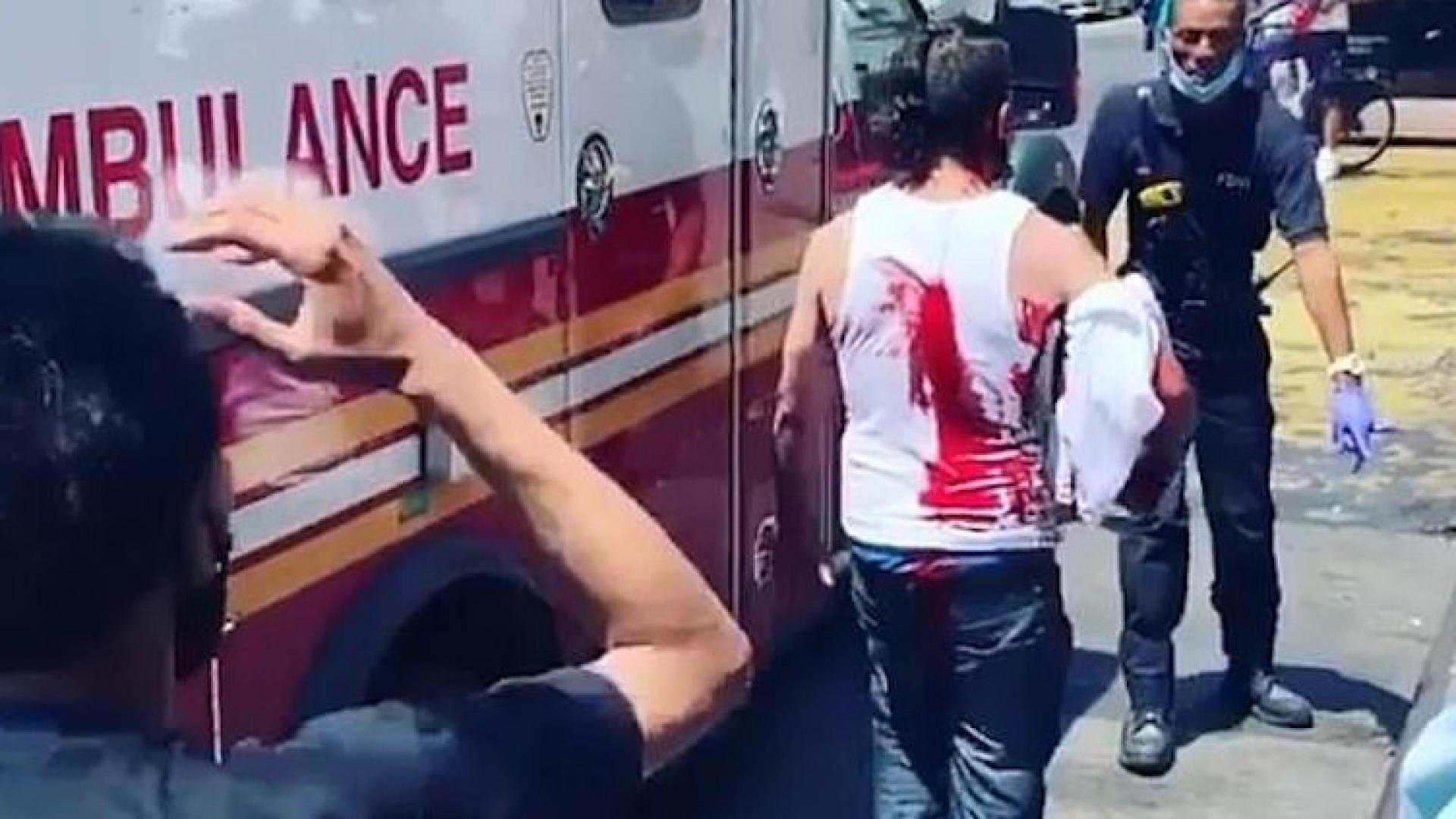 Бял мъж със забит в главата нож спаси жена от мародери в Ню Йорк ВИДЕО 18+