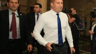 Румен Радев събра тайно службите, ето какво са обсъдили