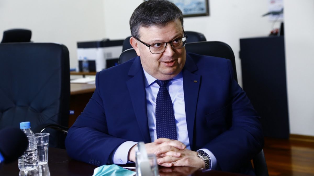 Извънредна новина за Цацаров 