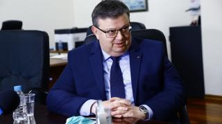 Кирил Петков се провали и с отнемането на допуска на Цацаров до квалифицирана информация
