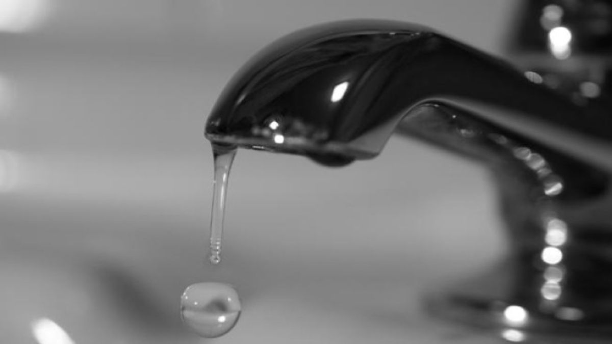 Проблемен водопровод остави без вода шуменските села
