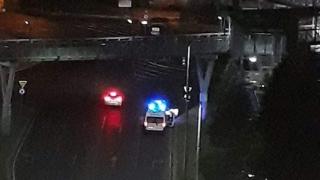 Пиян циганин подлуди Бургас с изпълненията си по тъмна доба 
