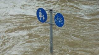 Мощна буря остави под вода Добрич