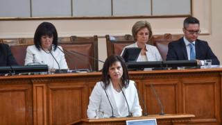 Дариткова към БСП: Водим ви с 15-20%. Наистина ли искате сега да правите избори?