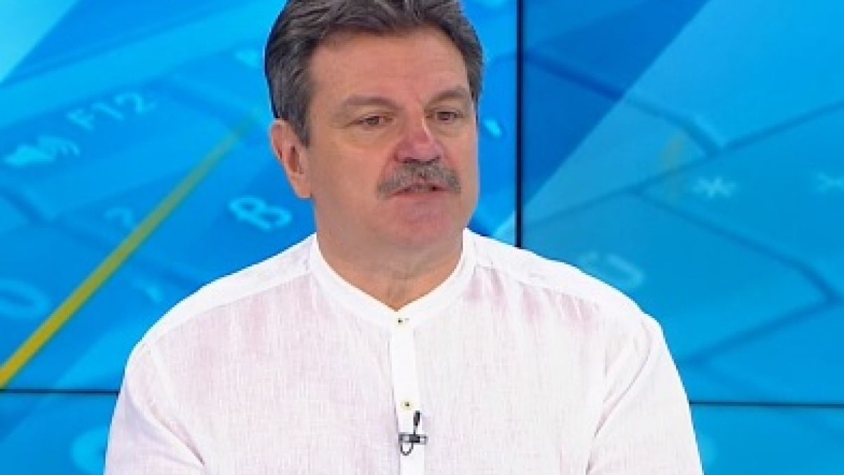 Д-р Симидчиев за рекорда от заразени: Наложете мерки, за да спасите икономиката