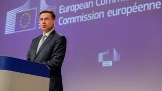 Шеф от ЕК каза колко близко сме до приемане на еврото