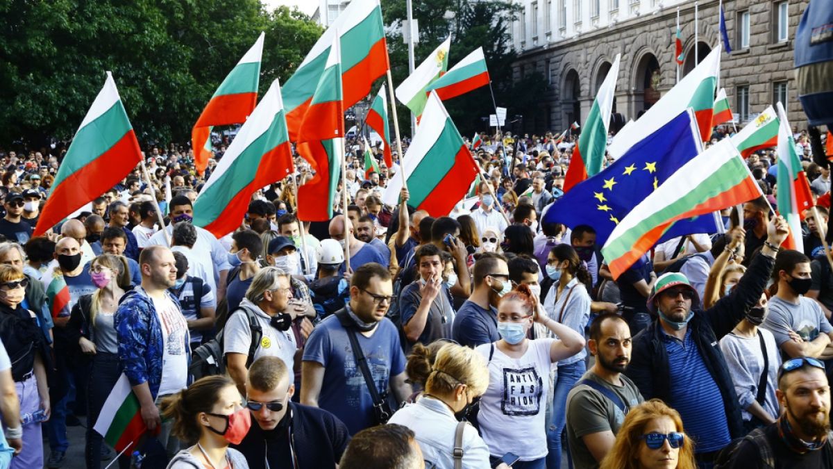 Започна поредният протест СНИМКИ