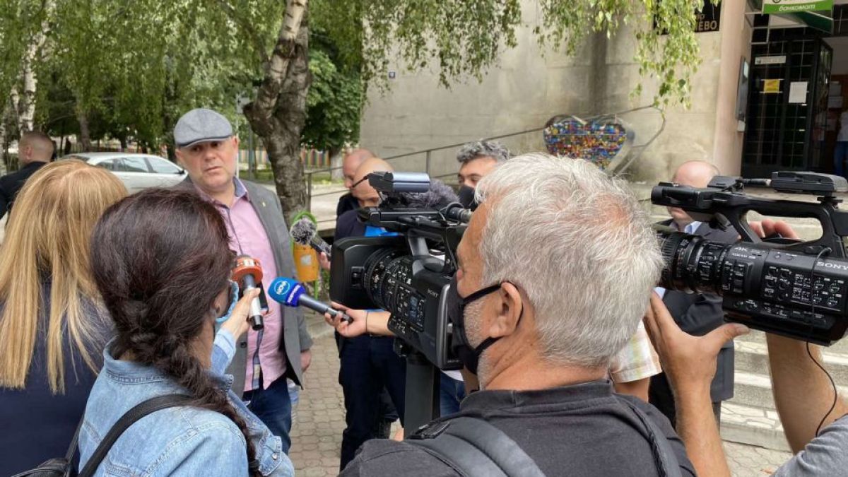 Гешев към душманите на прокуратурата: Който сее вятър, ще пожъне буря