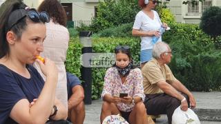 Пълен резил на протеста в Пловдив, събраха се само 50 души 