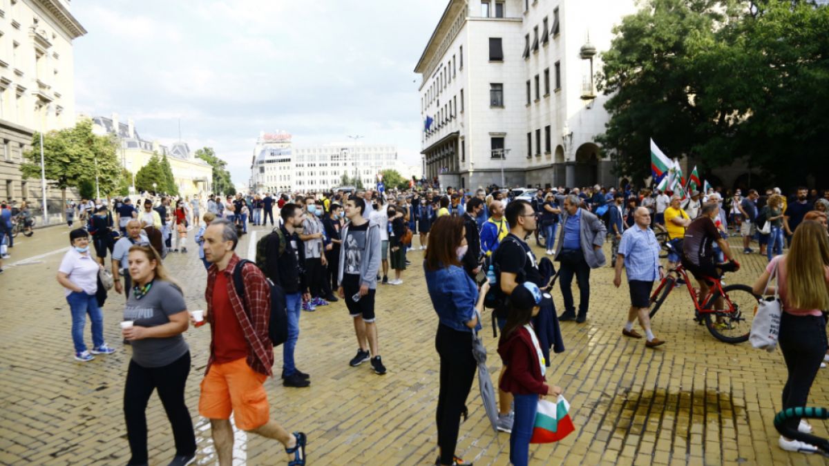 БЛИЦ TV: Енергията на протеста се изпарява постепенно СНИМКИ