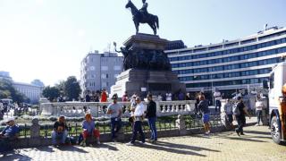 Протестиращи пак се събират пред Народното събрание СНИМКИ