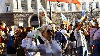 Социолог: Протестът е разцепен - хората не искат предсрочни избори ВИДЕО