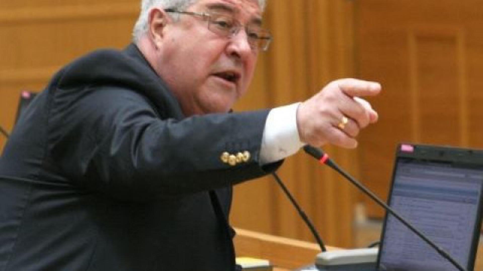 Страшна драма за Гърневски, синът му ходи на протести и го натиска да напусне ГЕРБ! 