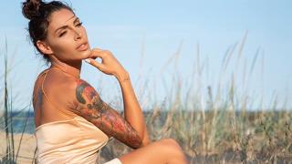 Черната Златка с брутална излагация СНИМКА 18+