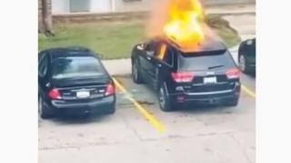 Зрелищно ВИДЕО: Девойка заля с бензин джипа на бившето си гадже, за да му отмъсти, но нещо се обърка