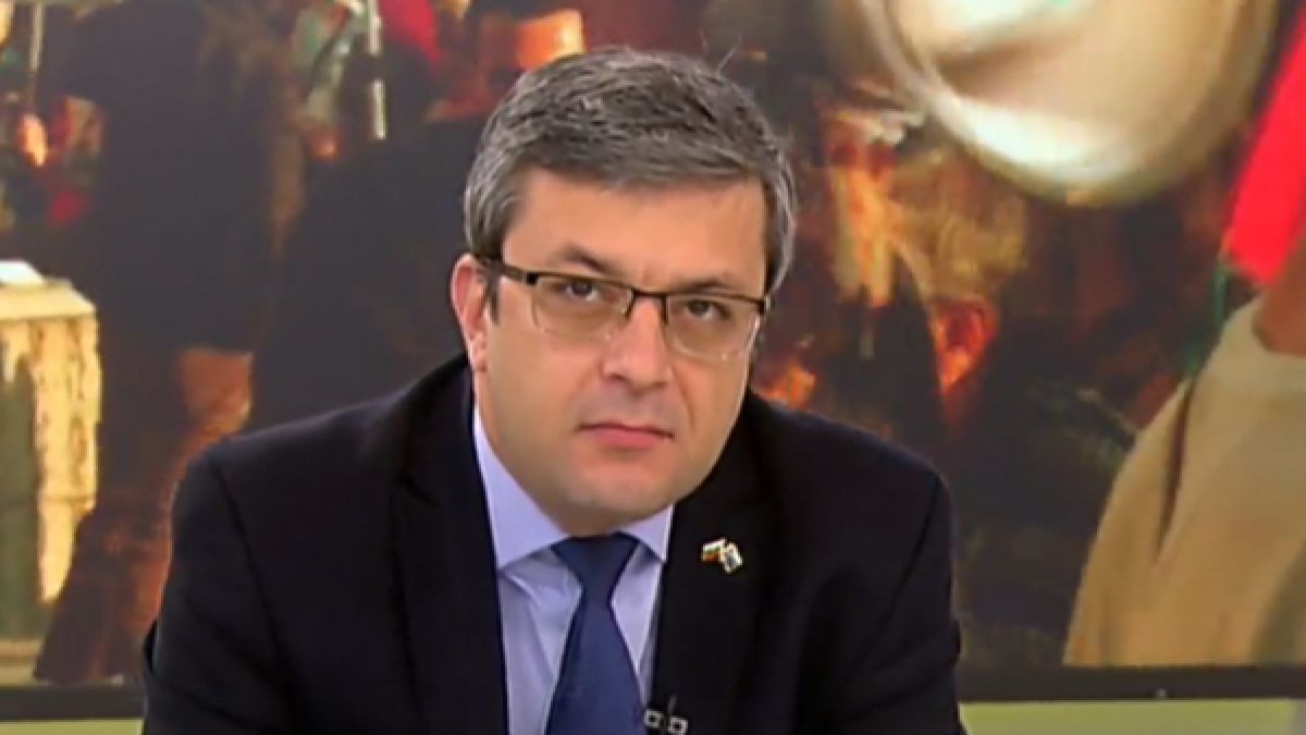 Тома Биков с много лоша прогноза, ако Борисов подаде оставка