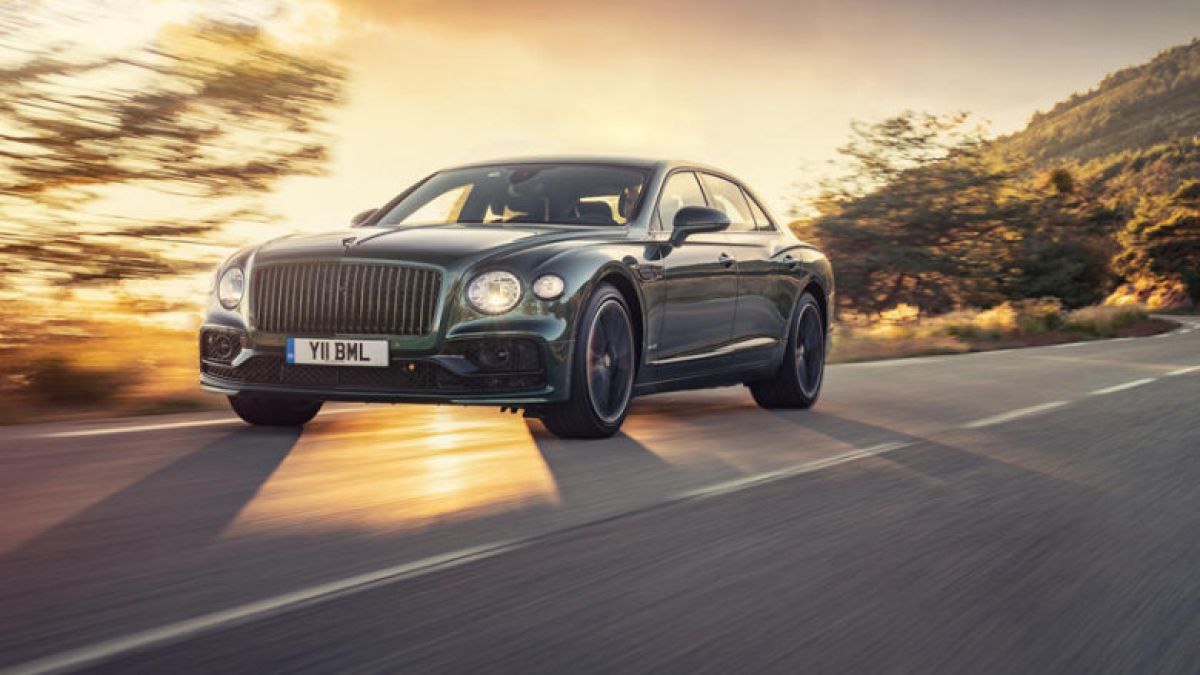 Bentley представи невиждана до сега супер луксозна кола СНИМКИ