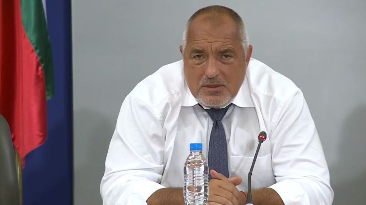 Премиерът коментира протестите и съобщи за бит журналист!  ВИДЕО