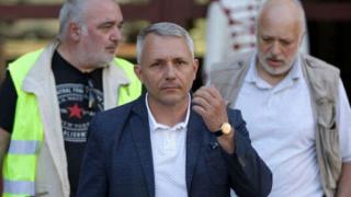 Плъзна версия за шефа и името на партията на "Отровното трио" 