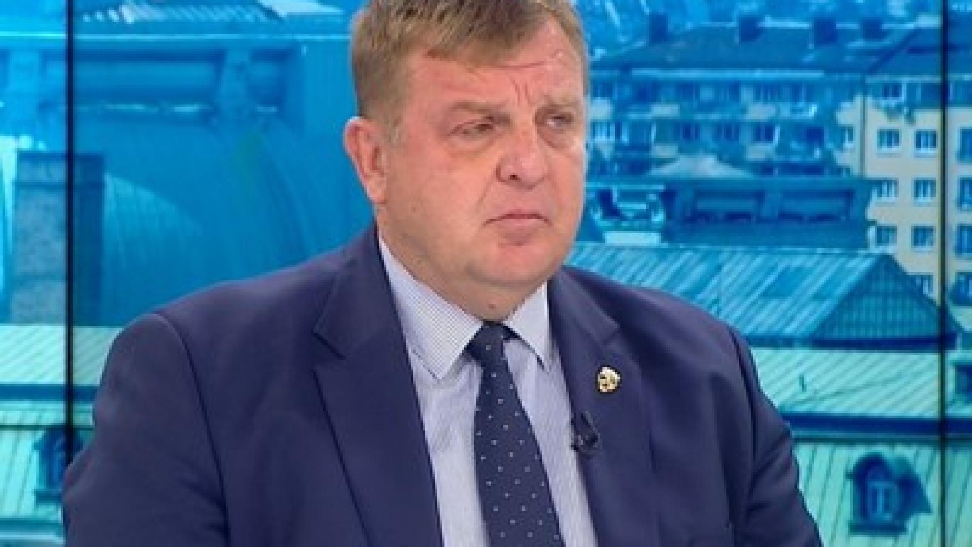 Каракачанов хвърли бомба за пазарлъци на протестъри: Заслужава ли си полицията да ни бие за 100 лева!