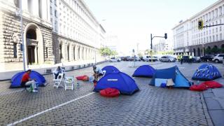 Възмутен столичанин: Карах майка си в болница, протестиращите не ни пуснаха! 